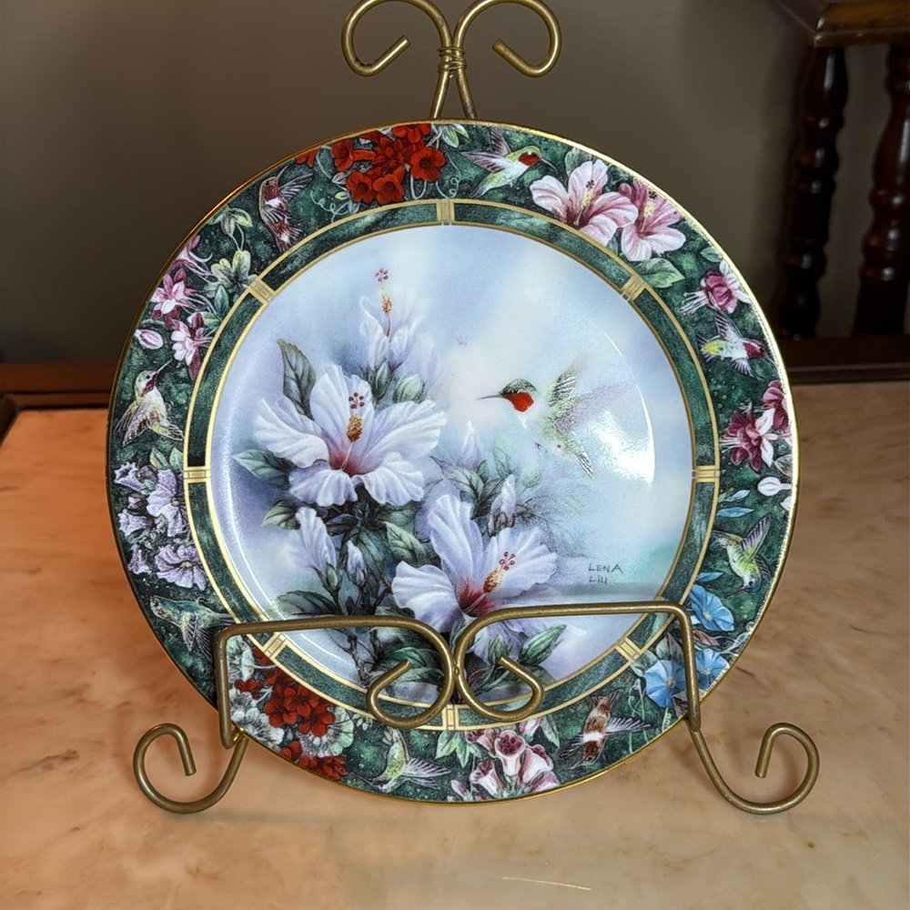 Lena Liu The Ruby Throated Hummingbird Plate